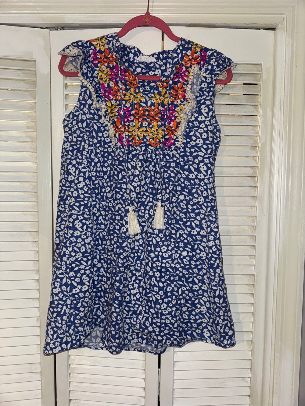 THML Blue and White Floral Top
